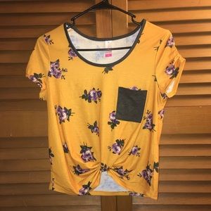 Mustard Front knot shirt